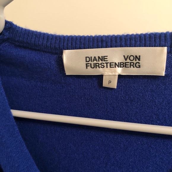 Cozy wrap sweater - Picture 2 of 4